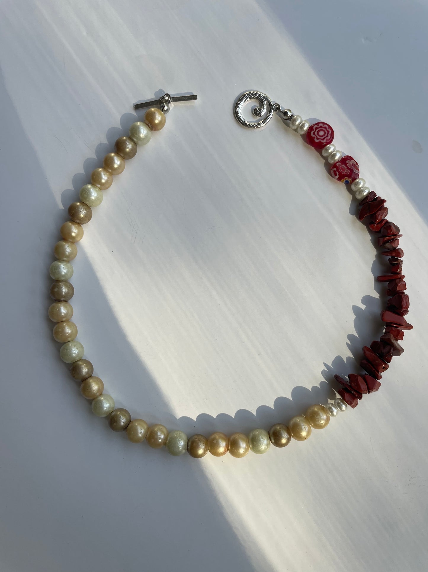 RED JASPER & PEARL - CHOKER