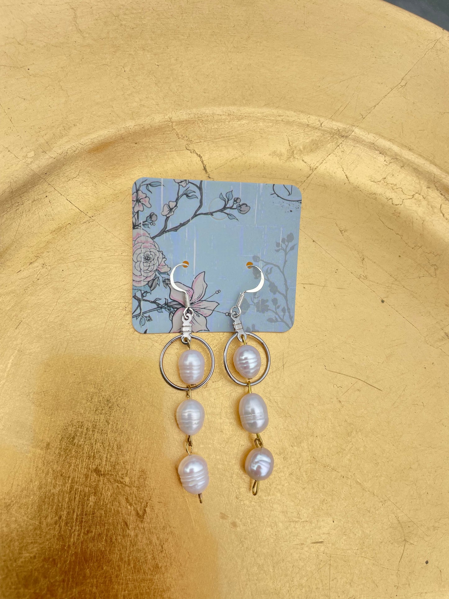Pearl Drop - Earrings