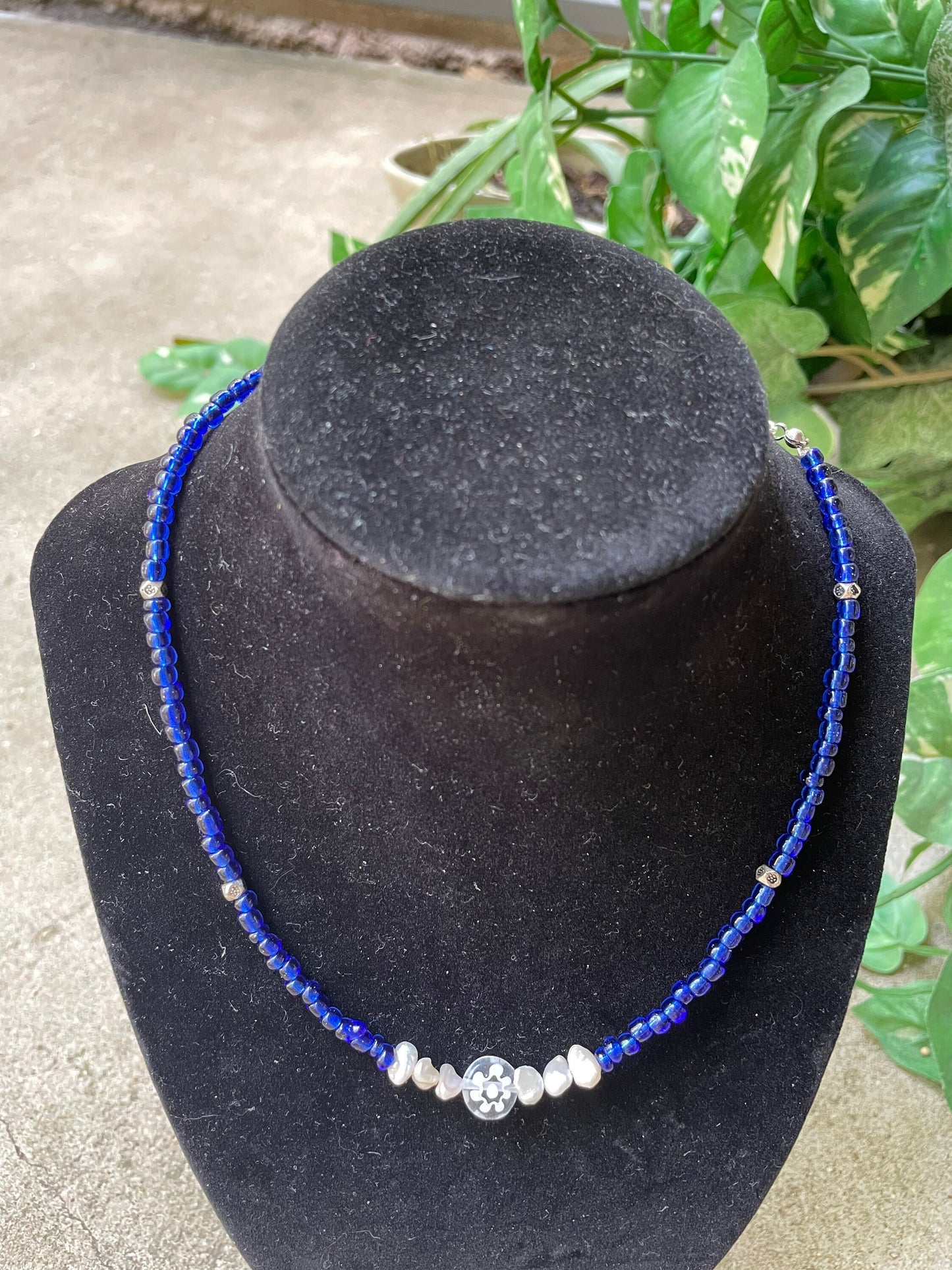 PEARLY BLUE - CHOKER